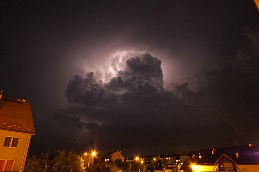 Gwałtowna burza nad Sanokiem. Zobacz niesamowite zdjęcia!