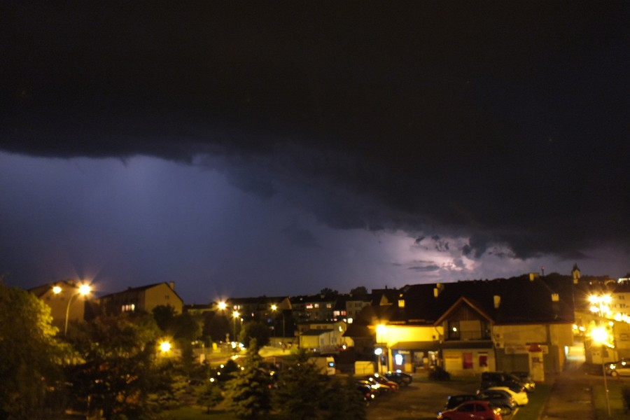 Gwałtowna burza nad Sanokiem. Zobacz niesamowite zdjęcia!
