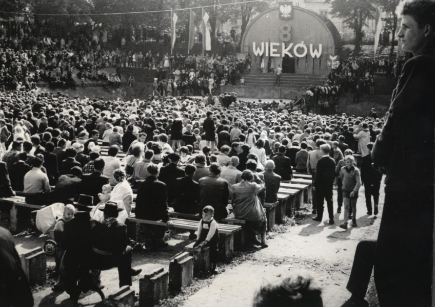 Niesamowita historia Torsanu. Zobacz archiwalne zdjęcia