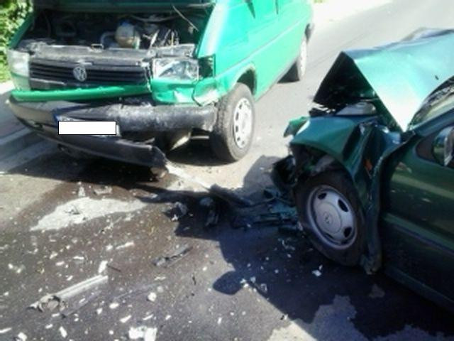 Wypadek na Białogórskiej. Ranna kobieta w szpitalu