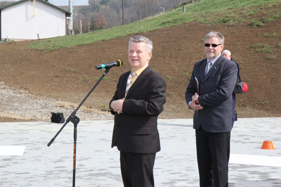 Śmigłowiec ratunkowy wyląduje także w Lesku