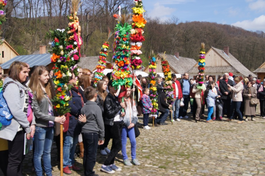 Tłumy na Niedzieli Palmowej w skansenie