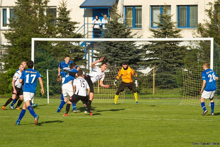 Stal wygrywa z Orlętami