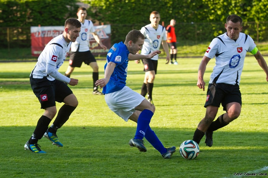 Stal wygrywa z Orlętami