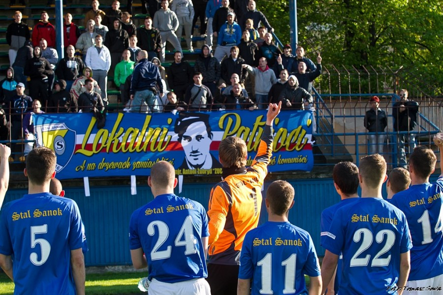 Stal wygrywa z Orlętami