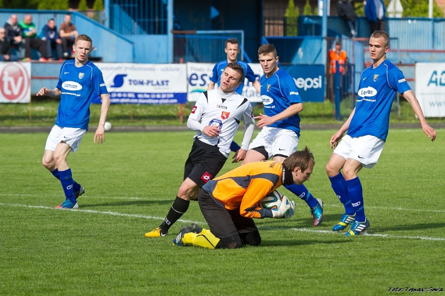 Stal wygrywa z Orlętami