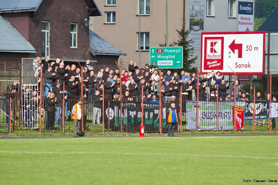 Stal wygrywa z Orlętami