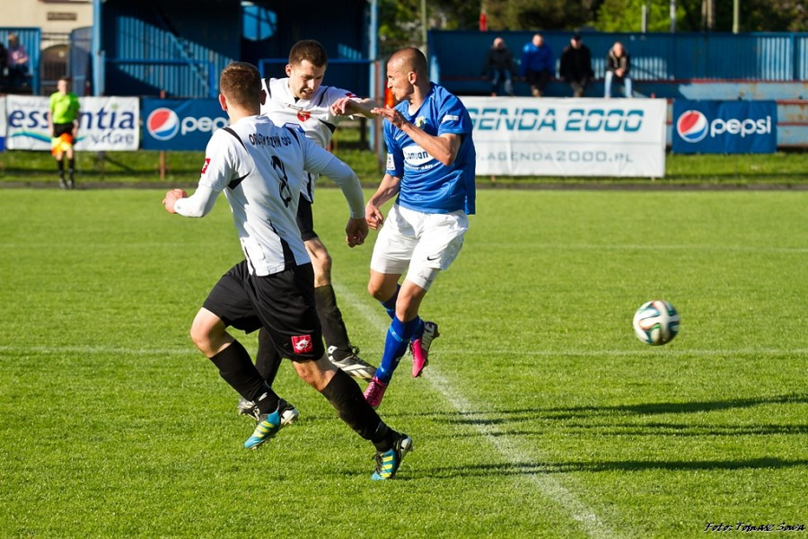 Stal wygrywa z Orlętami