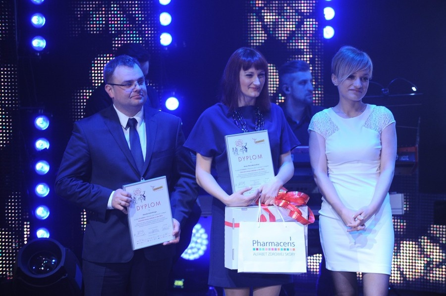 Dziewczyna, która niesie nadzieję