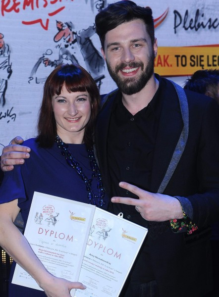 Dziewczyna, która niesie nadzieję