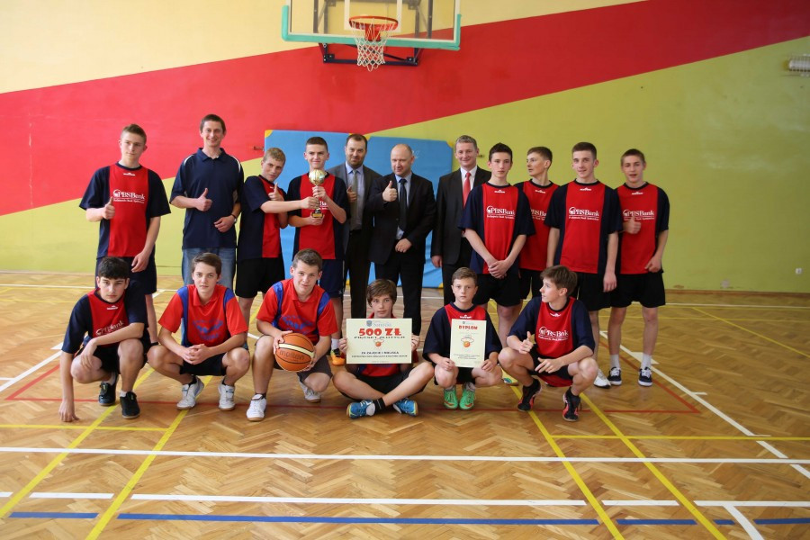 Wiceminister pod wrażeniem bazy sportowej