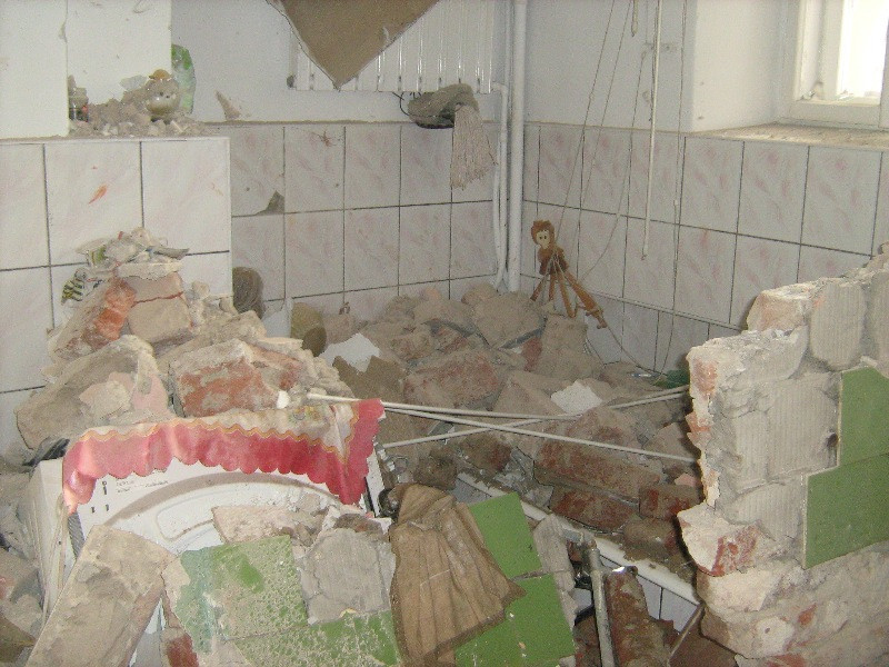 Wybuch gazu w Zagórzu. Dziś decyzja, czy mieszkańcy mogą wrócić do mieszkań