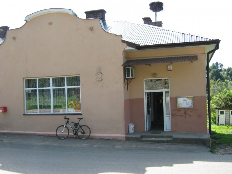 Wandale zdewastowali kolejny klubowy budynek