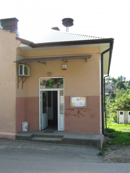 Wandale zdewastowali kolejny klubowy budynek