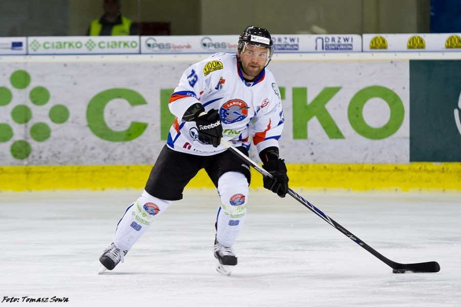 Ciarko lepszy od lidera