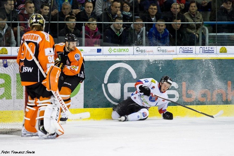 Ciarko lepszy od lidera