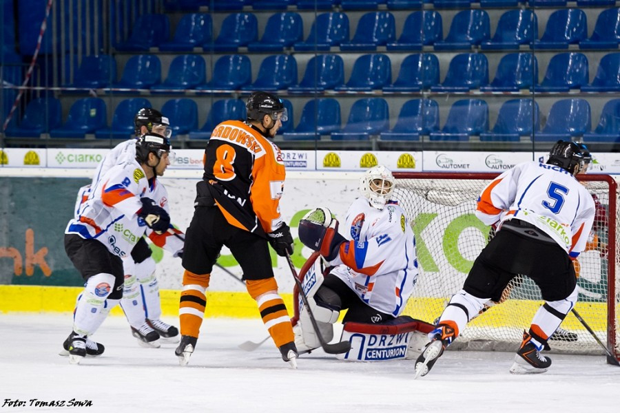 Ciarko lepszy od lidera