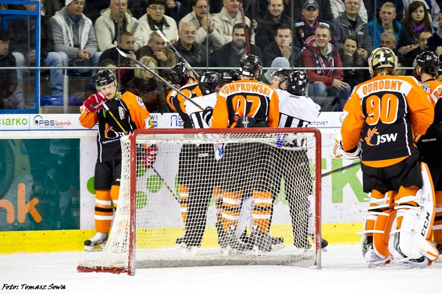 Ciarko lepszy od lidera