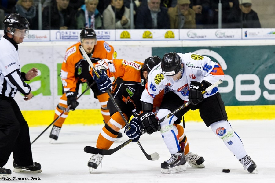 Ciarko lepszy od lidera