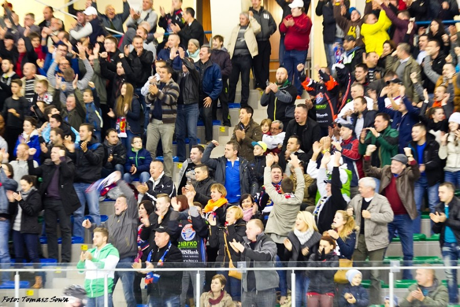 Ciarko lepszy od lidera