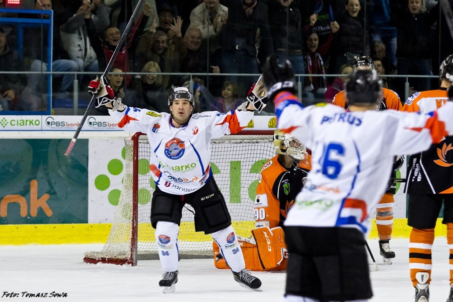 Ciarko lepszy od lidera