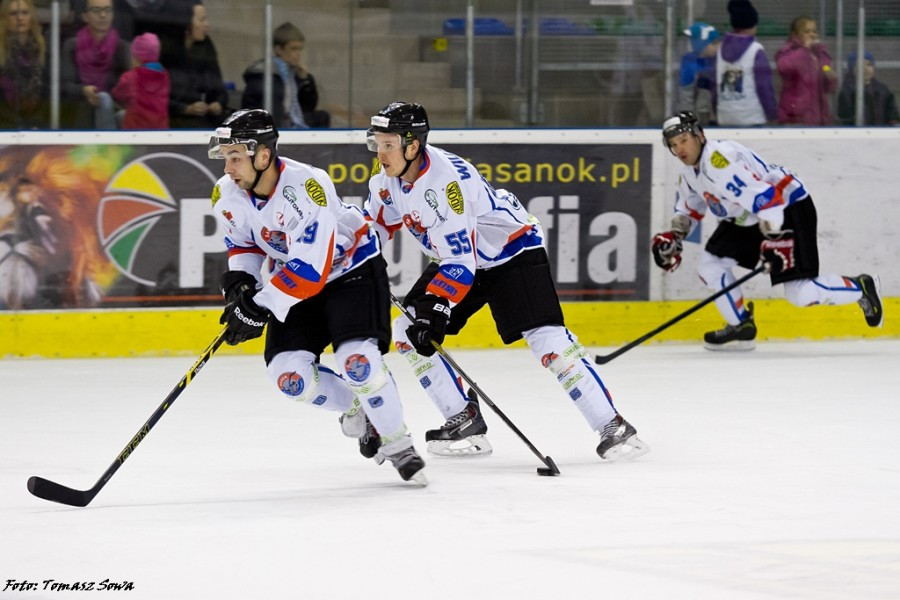 Ciarko lepszy od lidera