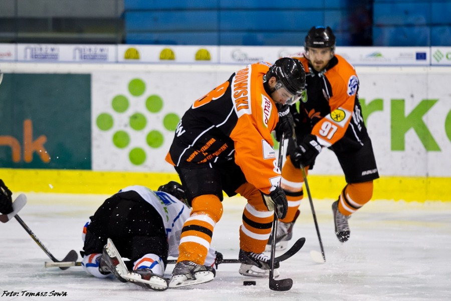 Ciarko lepszy od lidera