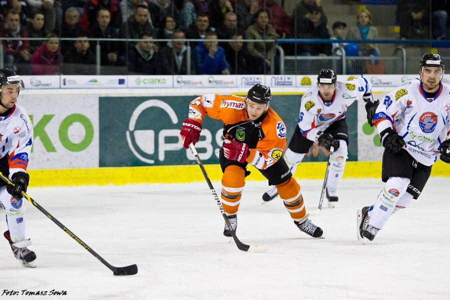 Ciarko lepszy od lidera