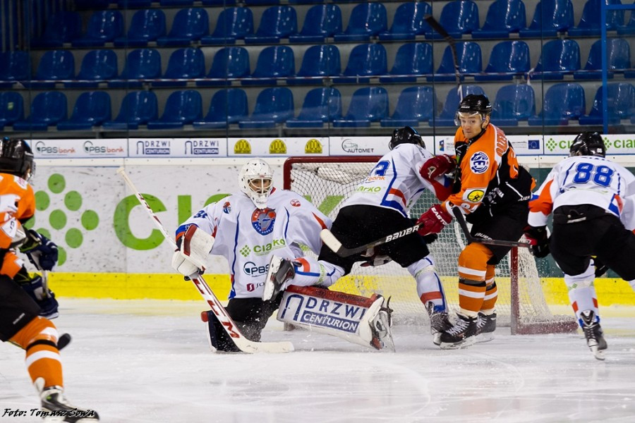 Ciarko lepszy od lidera