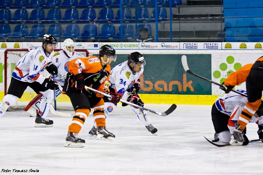 Ciarko lepszy od lidera