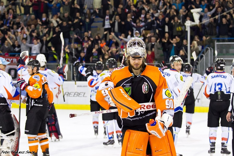 Ciarko lepszy od lidera