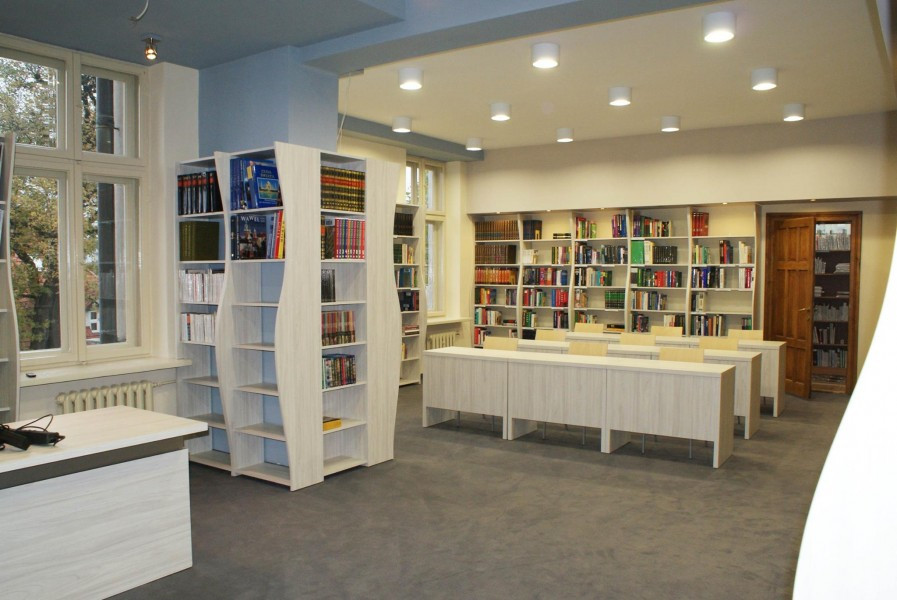 Od poniedziałku znów wypożyczysz tutaj książki