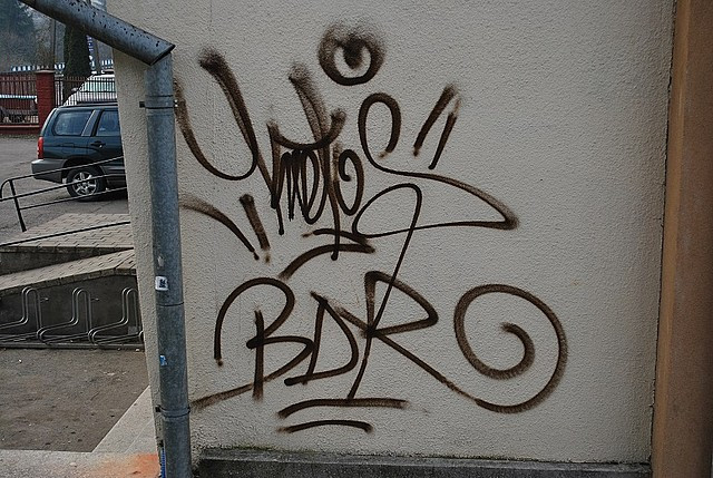 Policjanci zatrzymali wandala - graficiarza