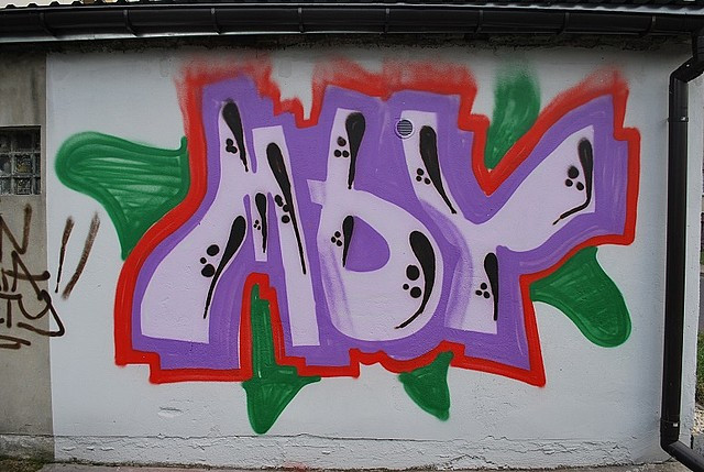 Policjanci zatrzymali wandala - graficiarza