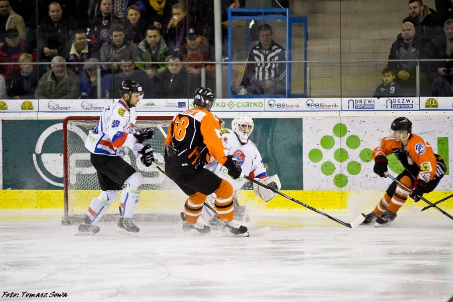 Jastrzębie wygrywa po rzutach karnych
