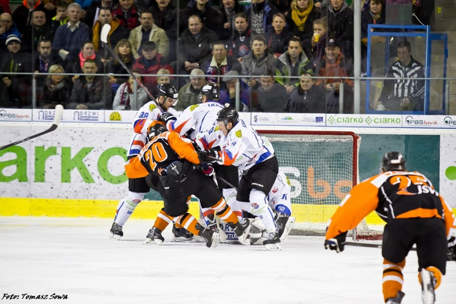 Jastrzębie wygrywa po rzutach karnych
