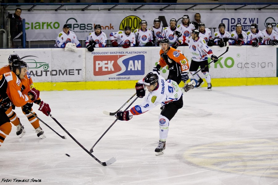 Jastrzębie wygrywa po rzutach karnych