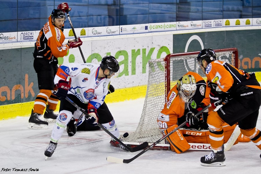 Jastrzębie wygrywa po rzutach karnych