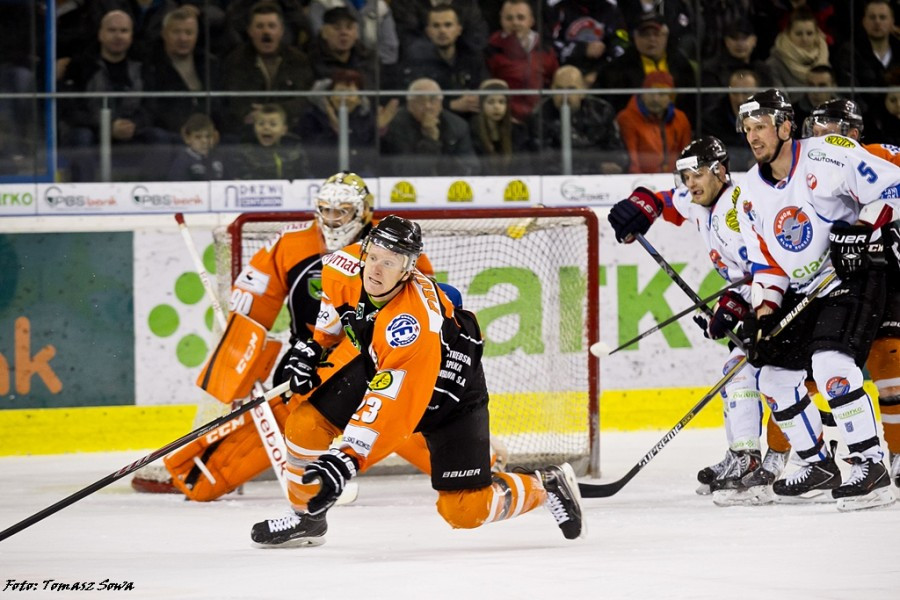 Jastrzębie wygrywa po rzutach karnych