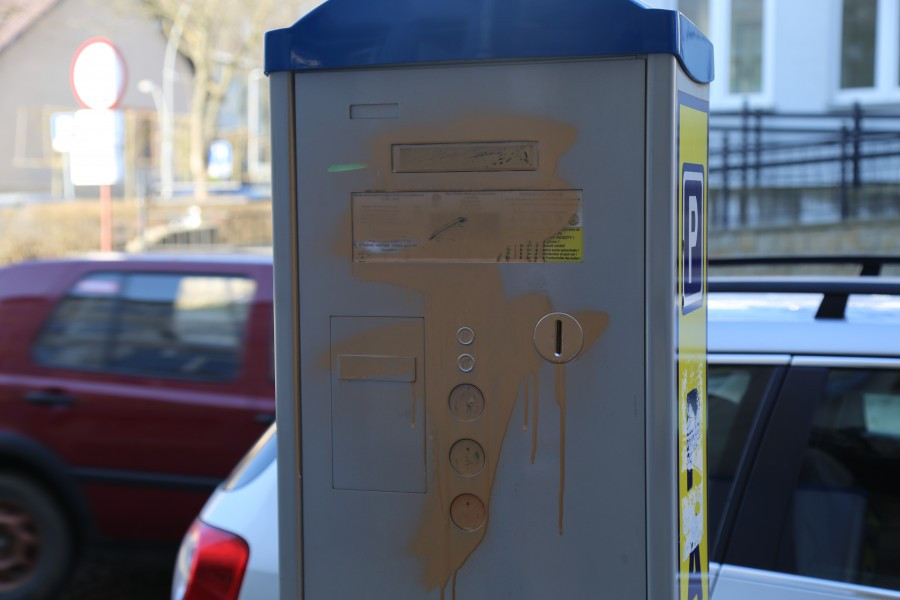 Wandale zniszczyli parkomaty
