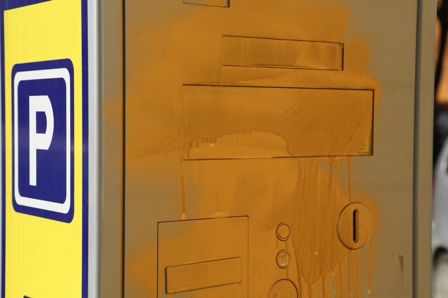 Wandale zniszczyli parkomaty