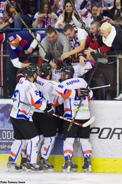 Ciarko PBS Bank przegrało na własnym lodzie. Tyszanie bliżej finału