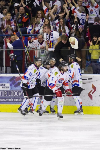 Ciarko PBS Bank przegrało na własnym lodzie. Tyszanie bliżej finału