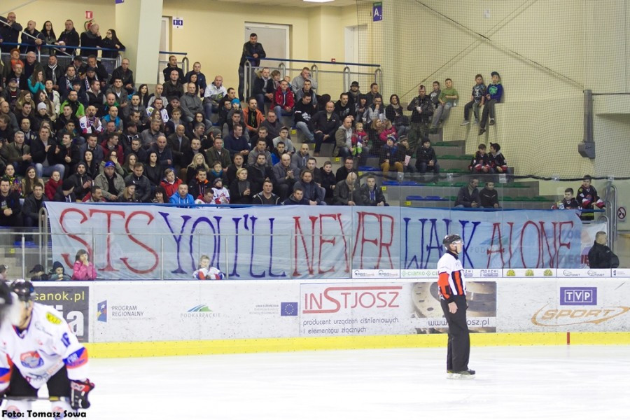 Ciarko PBS Bank przegrało na własnym lodzie. Tyszanie bliżej finału