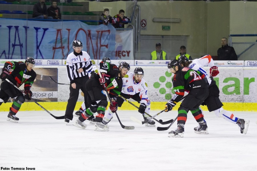 Ciarko PBS Bank przegrało na własnym lodzie. Tyszanie bliżej finału