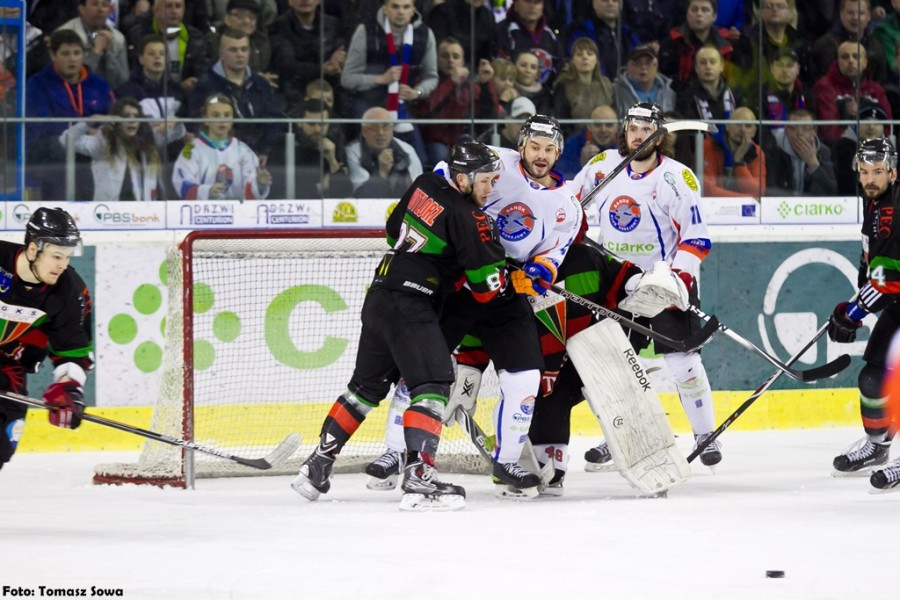 Ciarko PBS Bank przegrało na własnym lodzie. Tyszanie bliżej finału