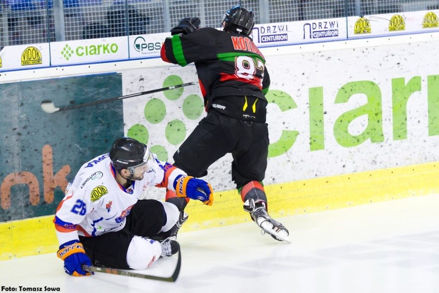 Ciarko PBS Bank przegrało na własnym lodzie. Tyszanie bliżej finału