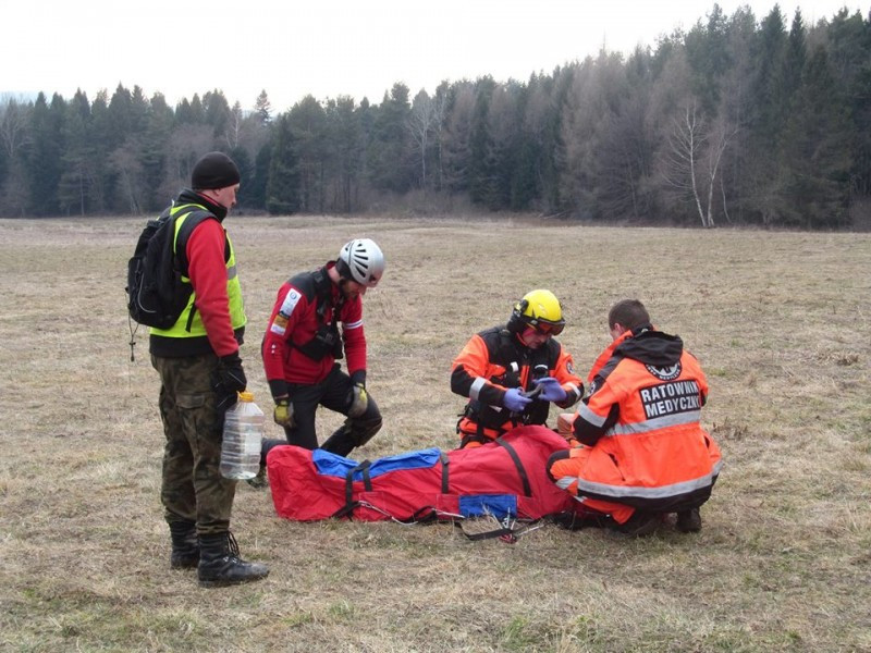Po linach na ratunek
