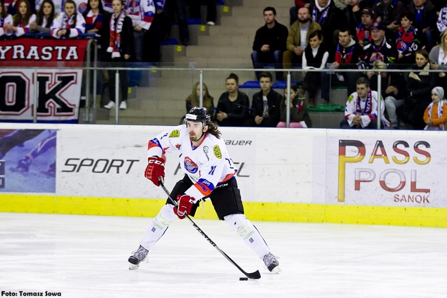 Katastrofalne błędy gospodarzy i brąz oddala się od Sanoka