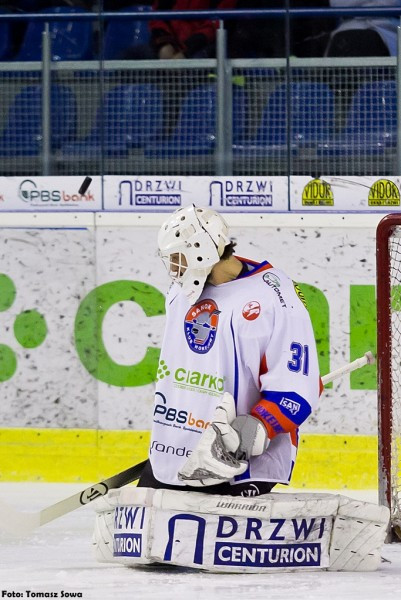 Katastrofalne błędy gospodarzy i brąz oddala się od Sanoka